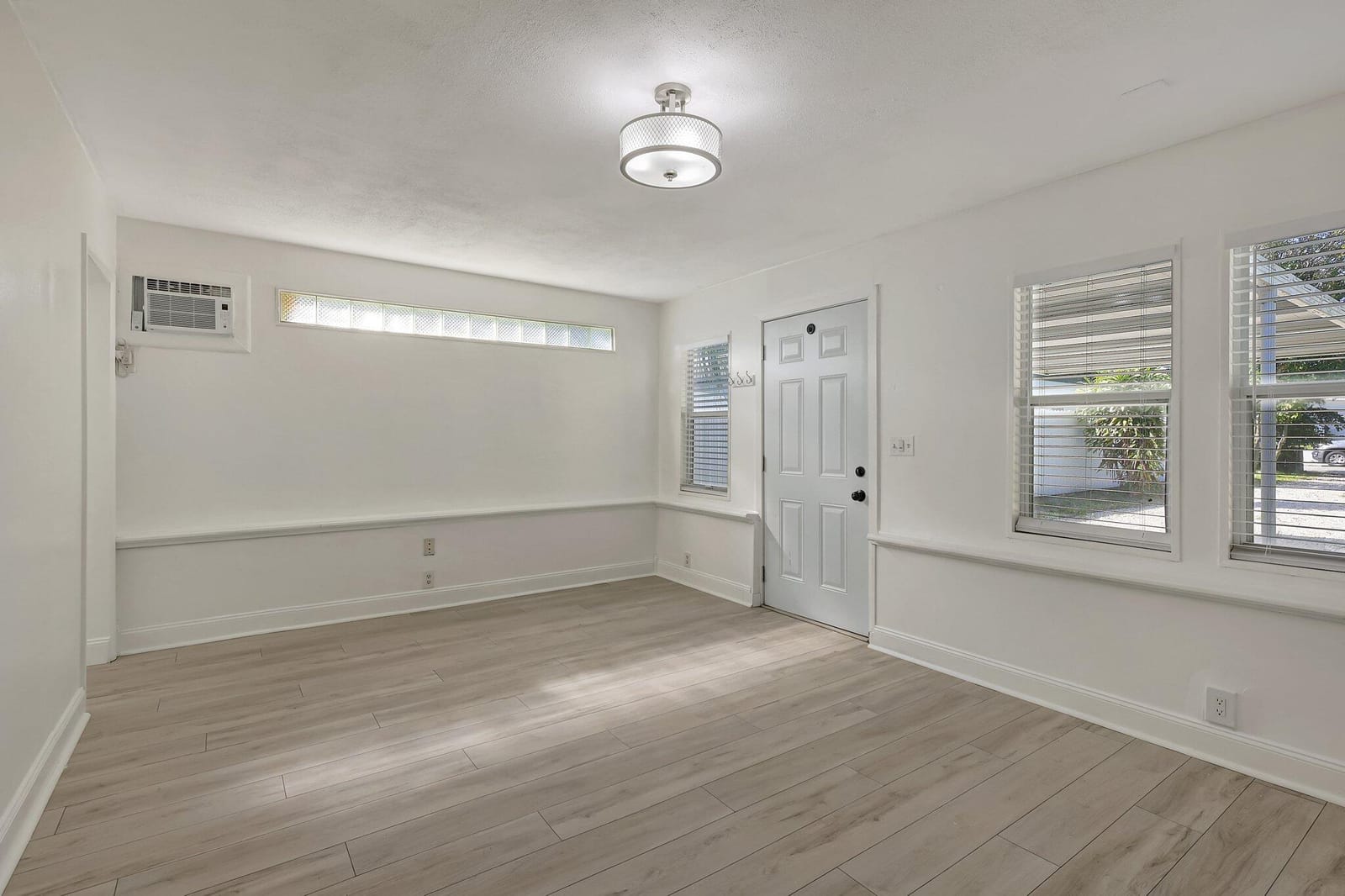 1226 N C Street — photo 7