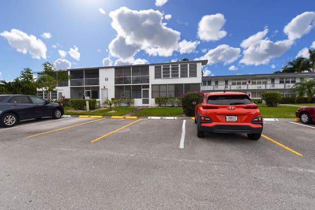 164 Andover G, West Palm Beach, FL 33417