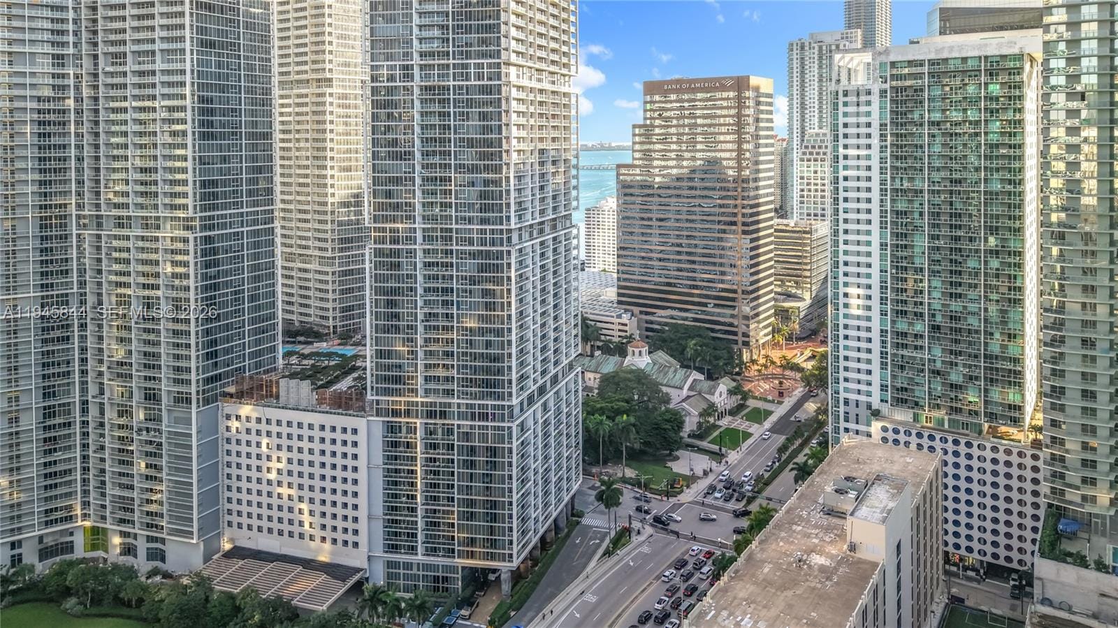 475 Brickell Avenue 4215 — photo 2