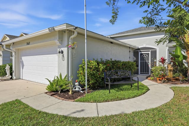 367 SW North Shore Boulevard, sold in Lakeforest At St Lucie West Phase 1, Port St Lucie, FL
