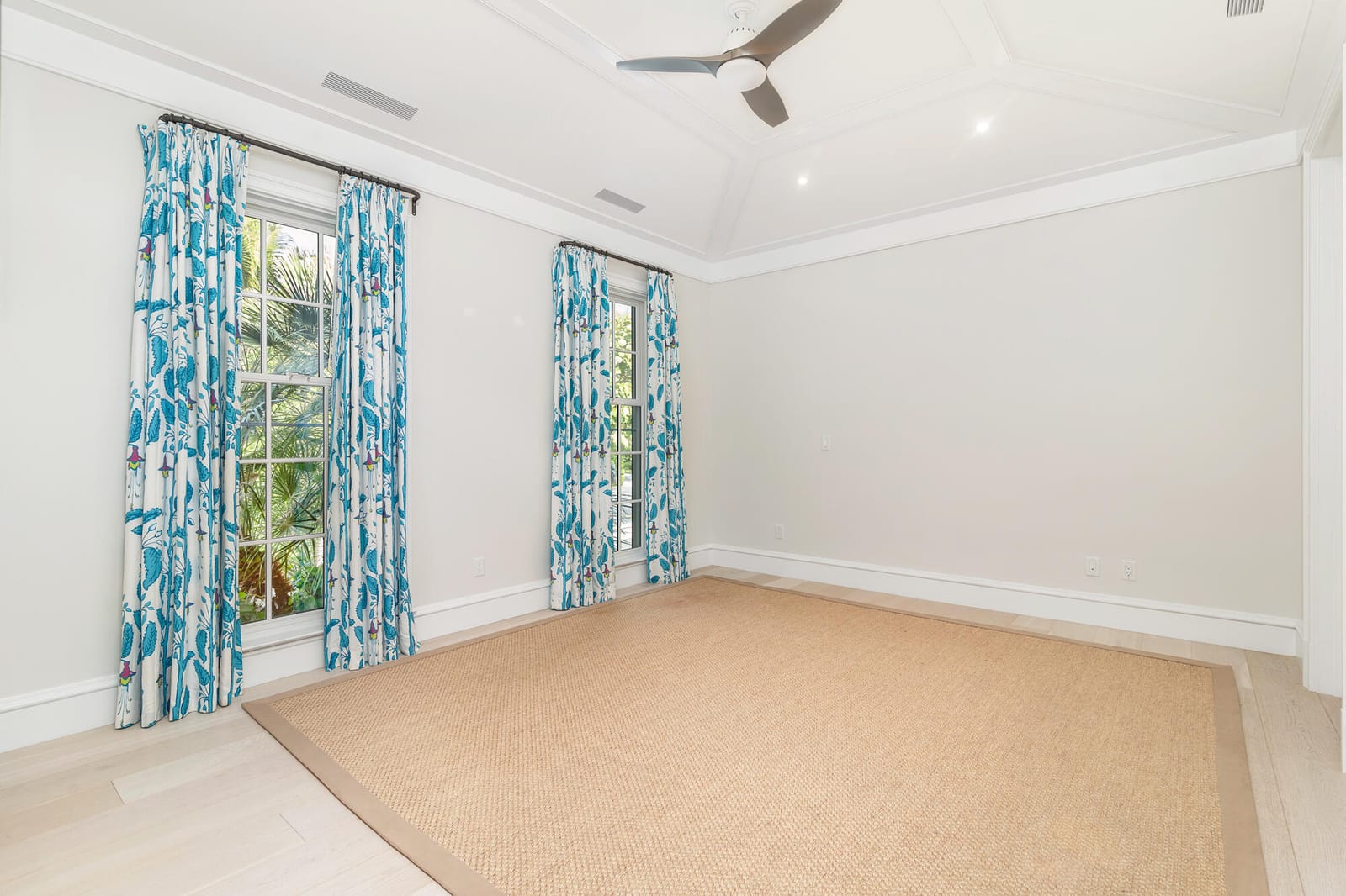 216 Sandpiper Drive, Palm Beach, FL 33480 photo 6