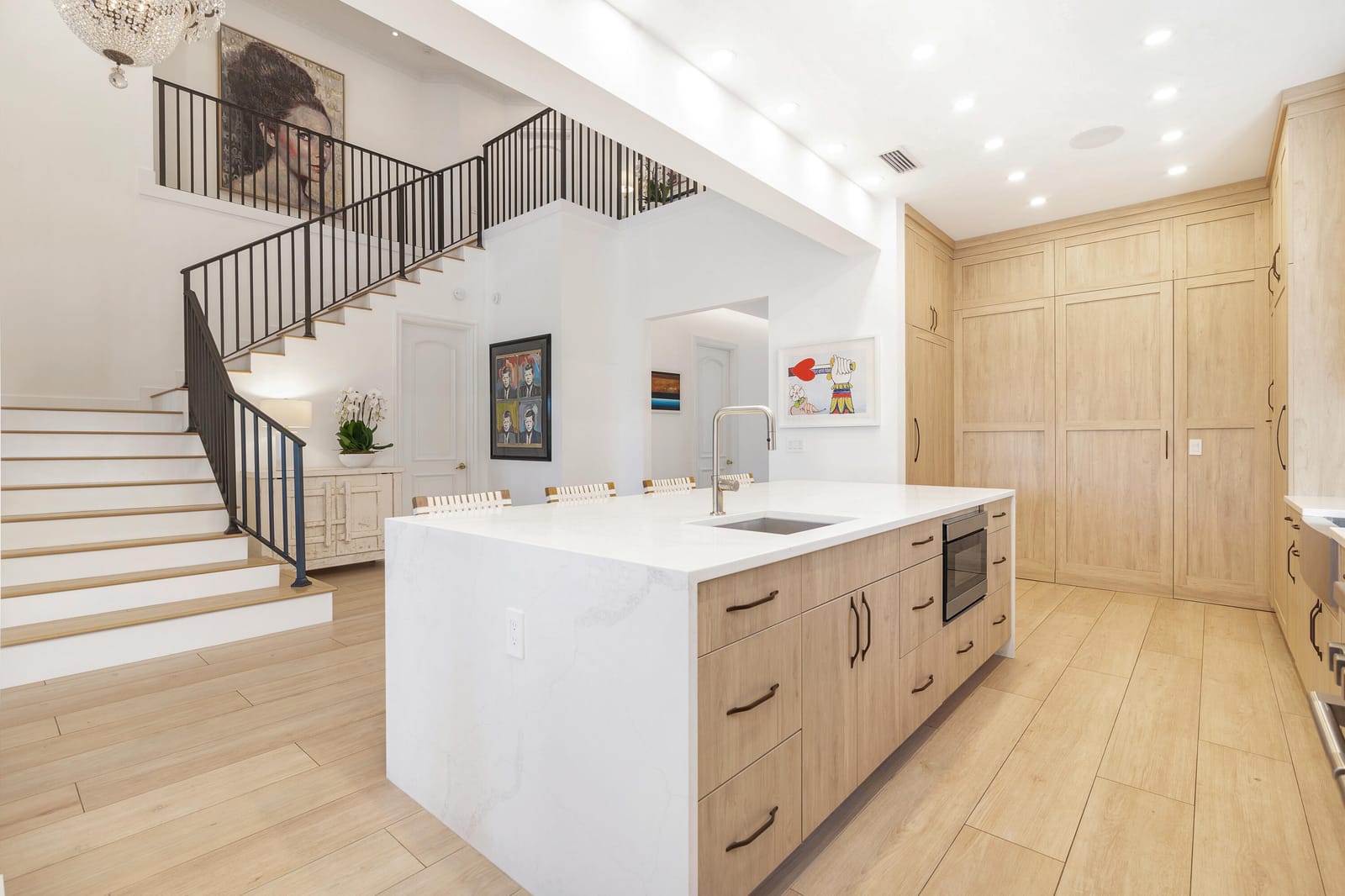 2085 Regents Boulevard — photo 5