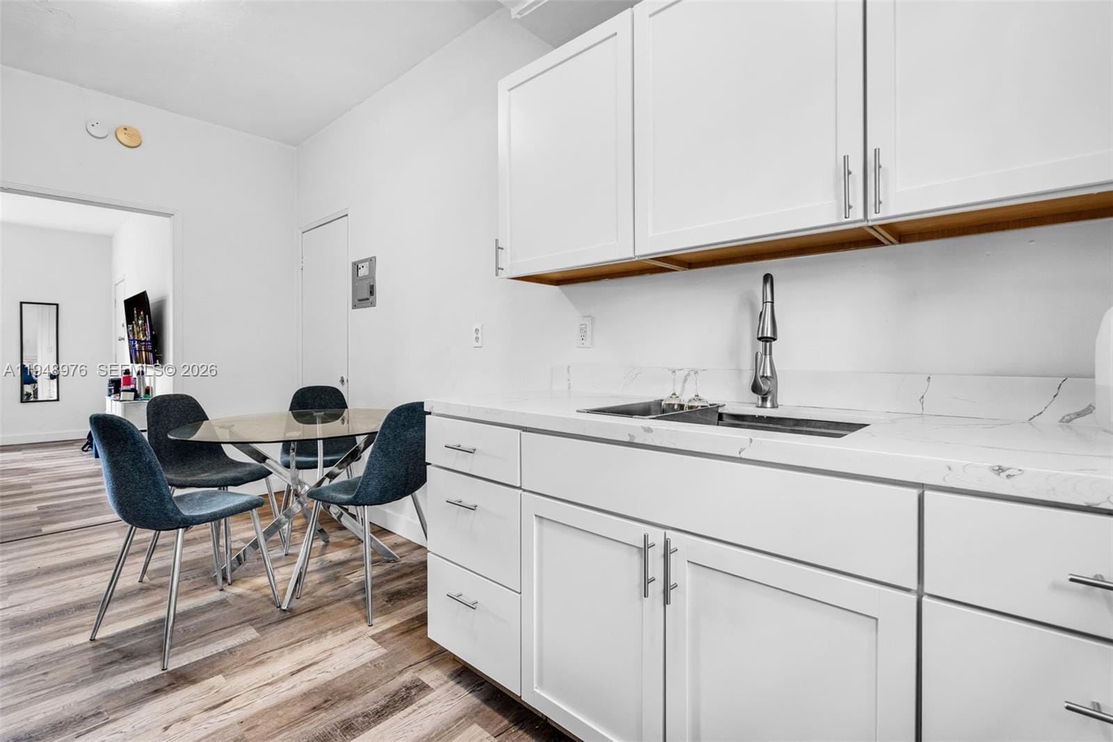 1009 Meridian Avenue 15 — photo 11