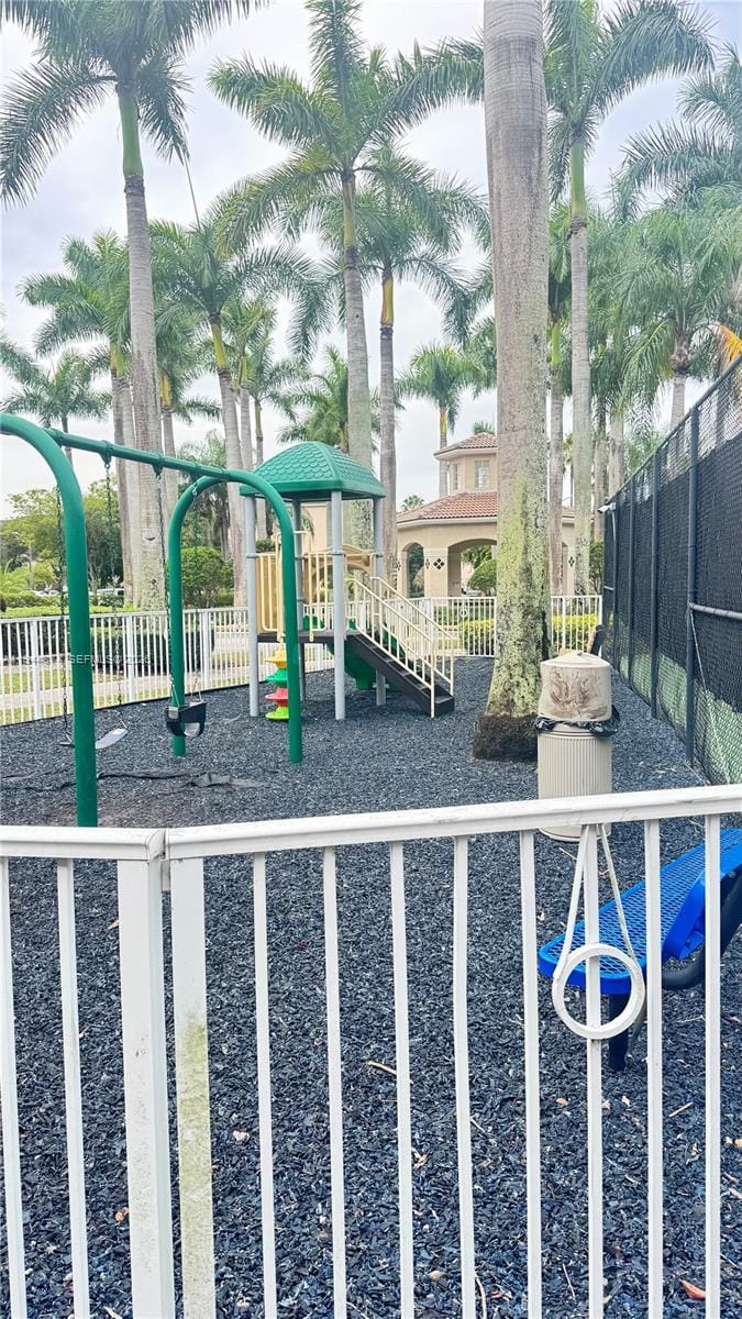 5719 NW 114th Court 101, Doral, FL 33178 photo 14