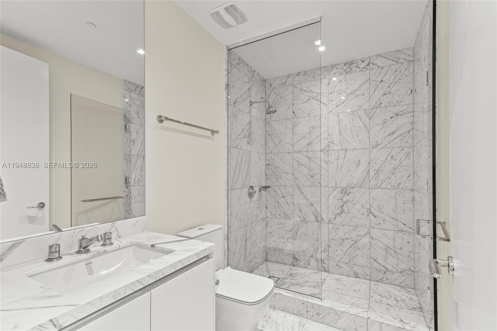 16901 Collins Avenue 1203, Sunny Isles Beach, FL 33160 photo 11