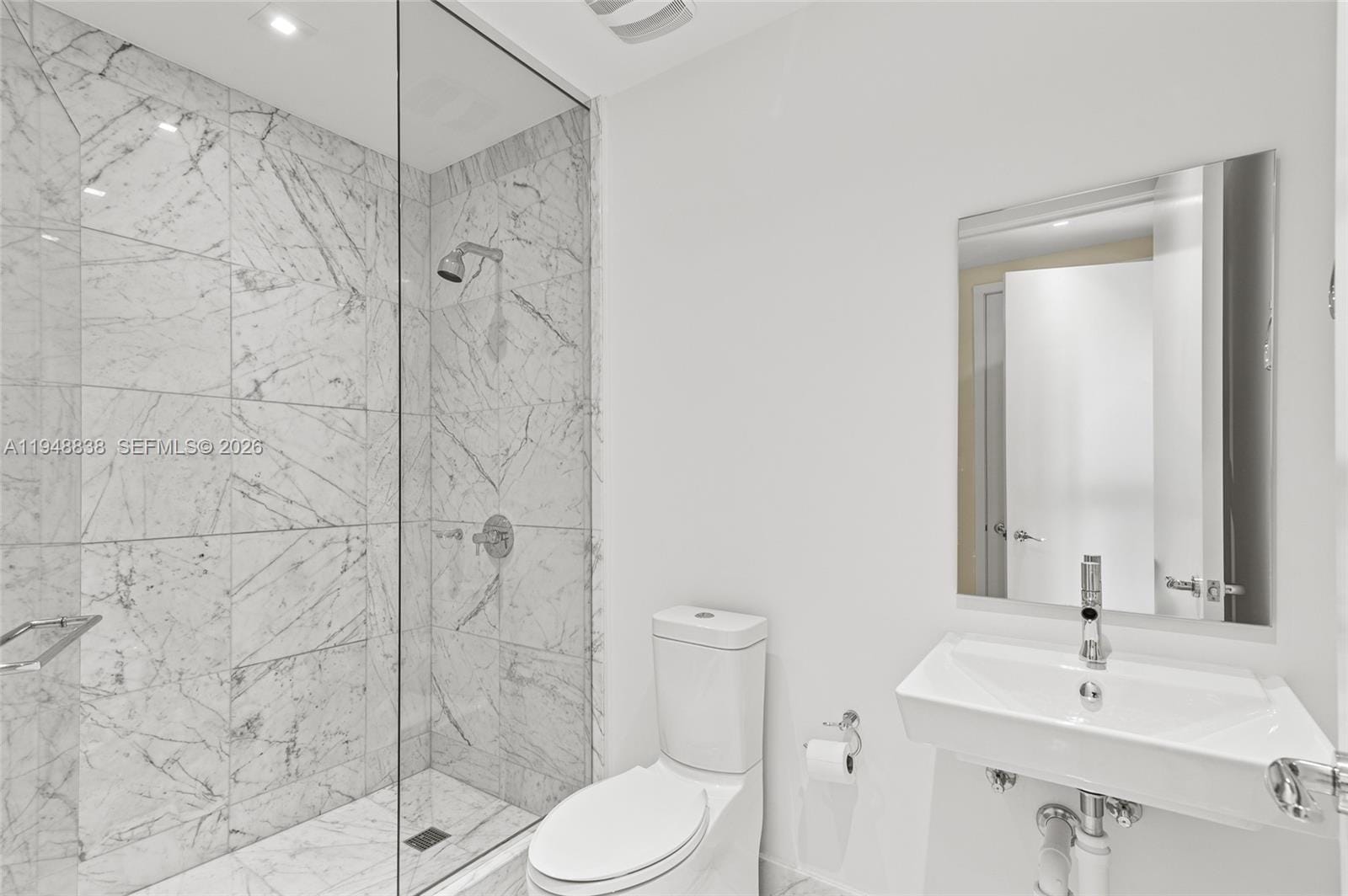 16901 Collins Avenue 1203, Sunny Isles Beach, FL 33160 photo 12