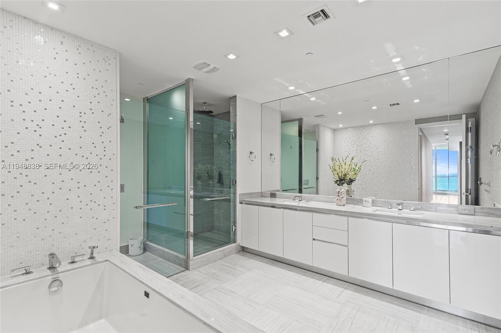 16901 Collins Avenue 1203, Sunny Isles Beach, FL 33160 photo 21