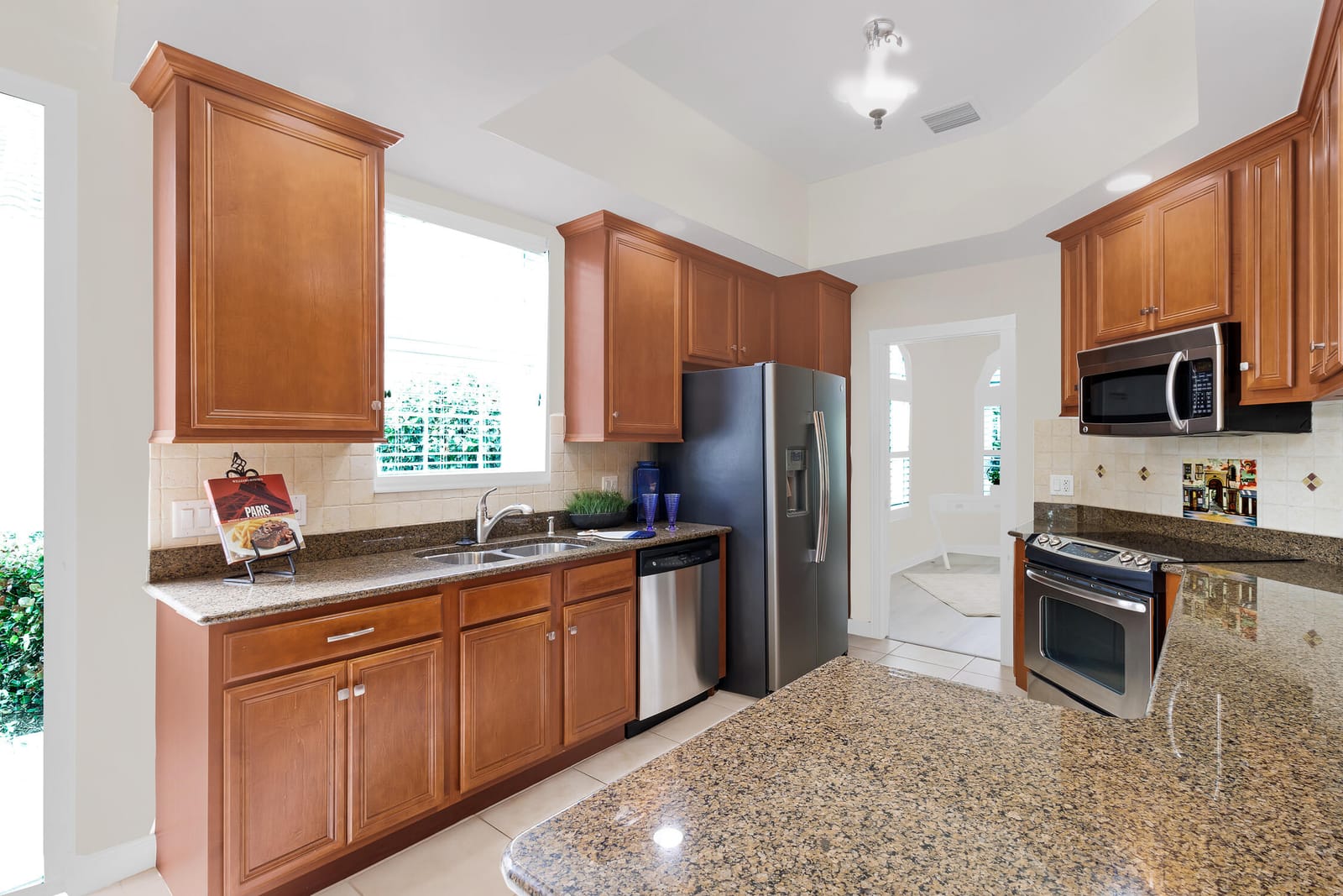 5194 Eleuthra Circle — photo 6