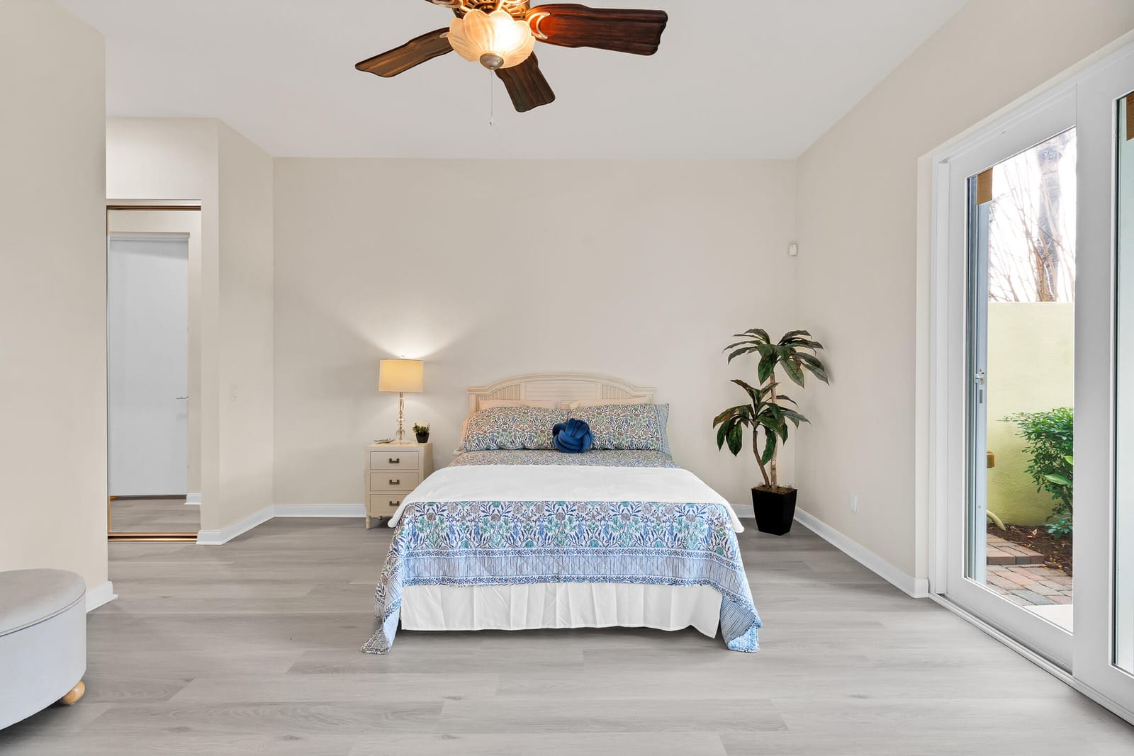5194 Eleuthra Circle — photo 8