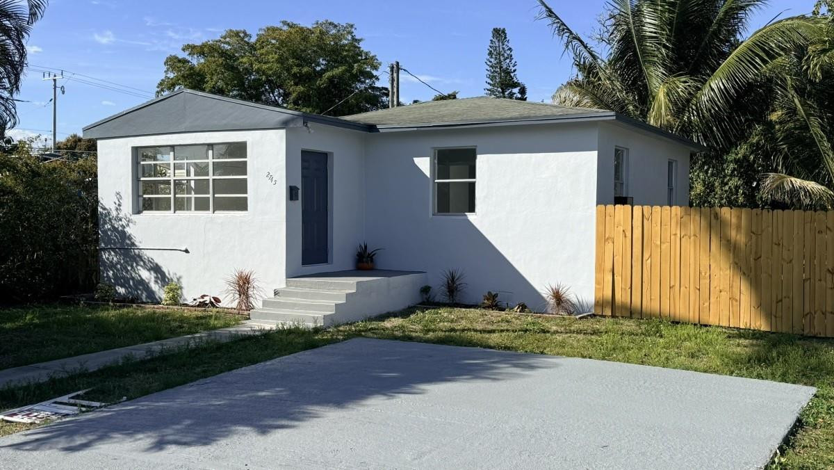 2745 Funston Street, Hollywood, FL 33020, Hollywood