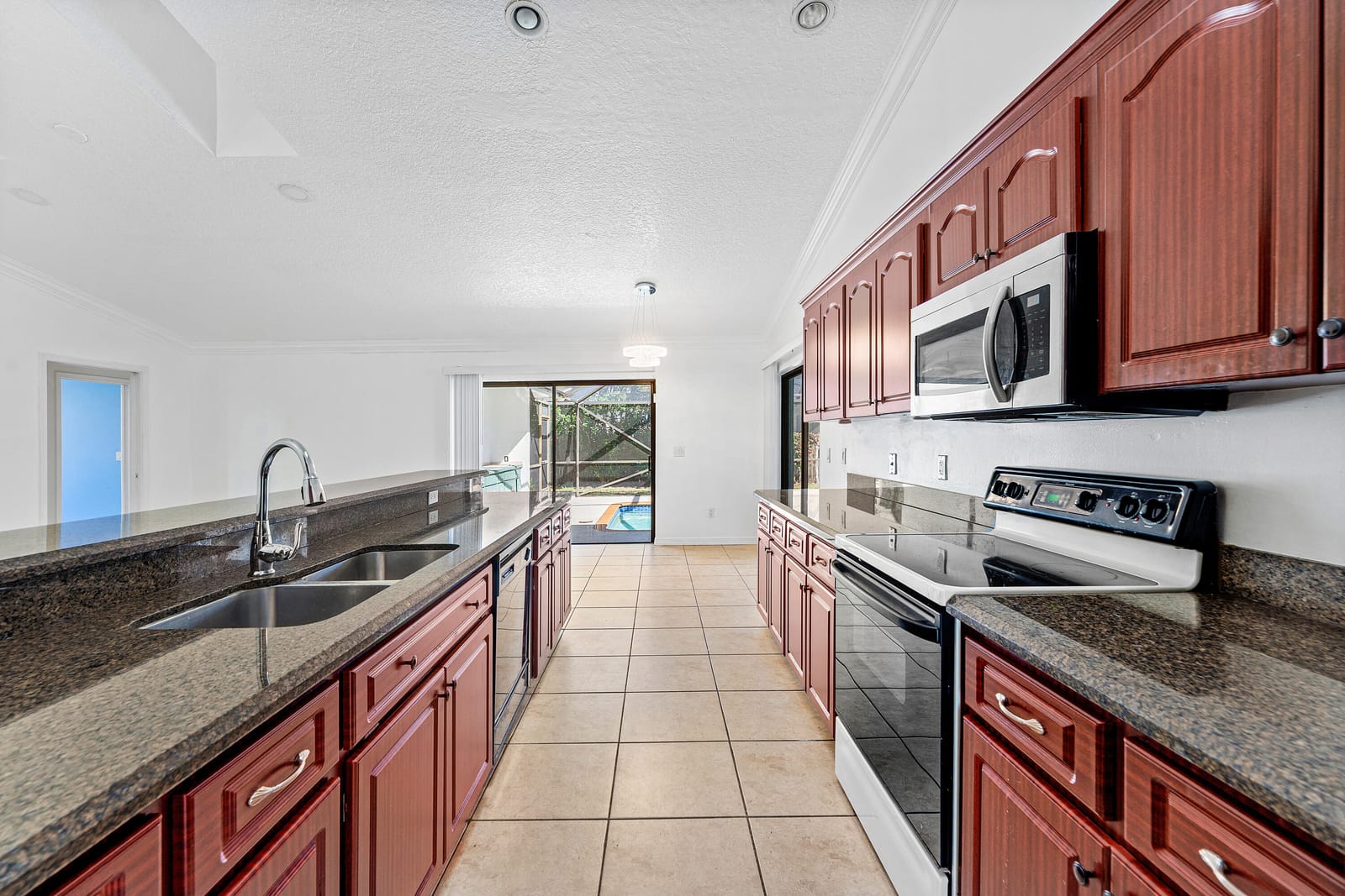 2057 Amesbury Circle, Wellington, FL 33414 photo 16