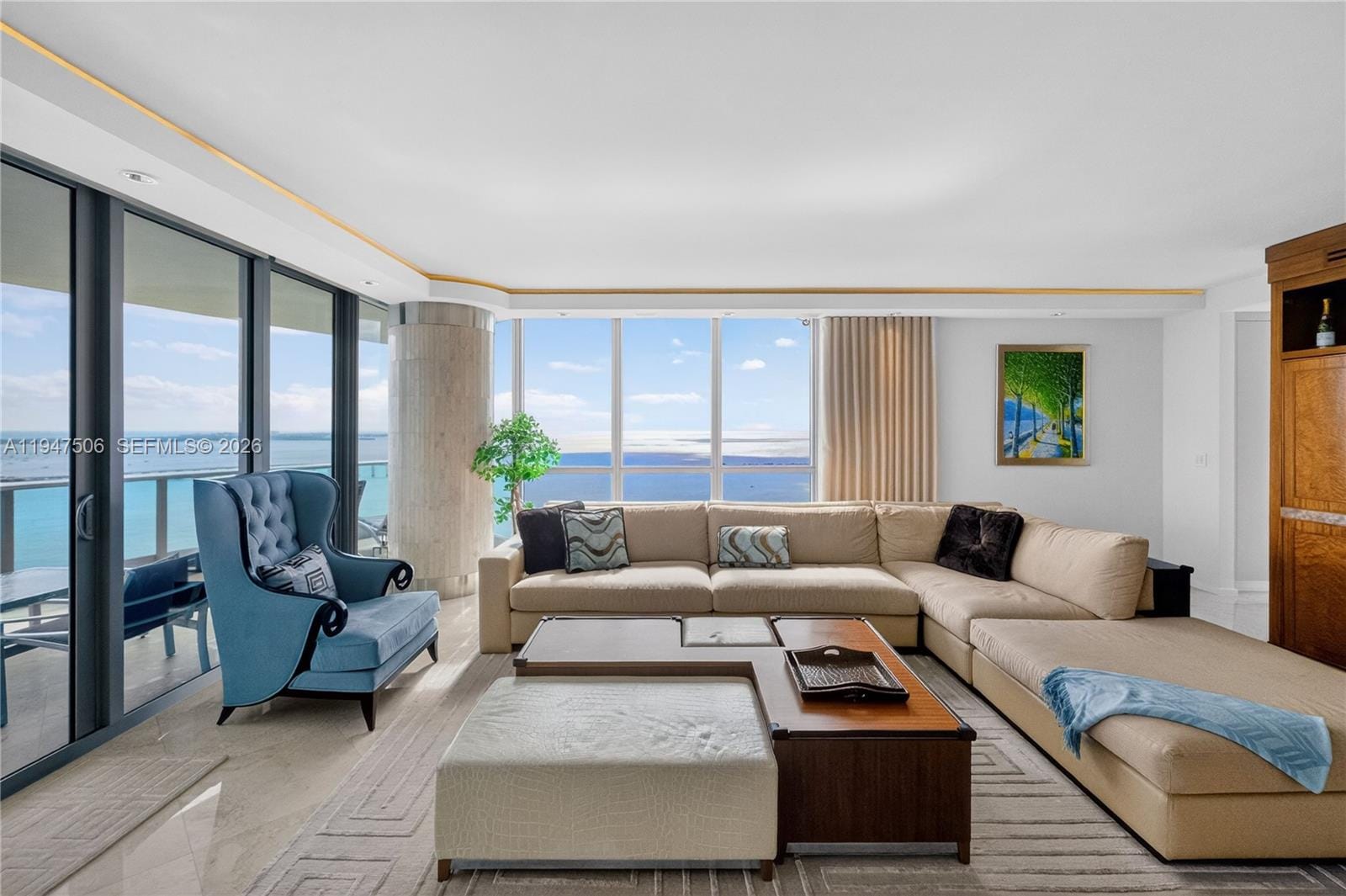 1331 Brickell Bay Drive 3811, Miami, FL 33131 photo 2