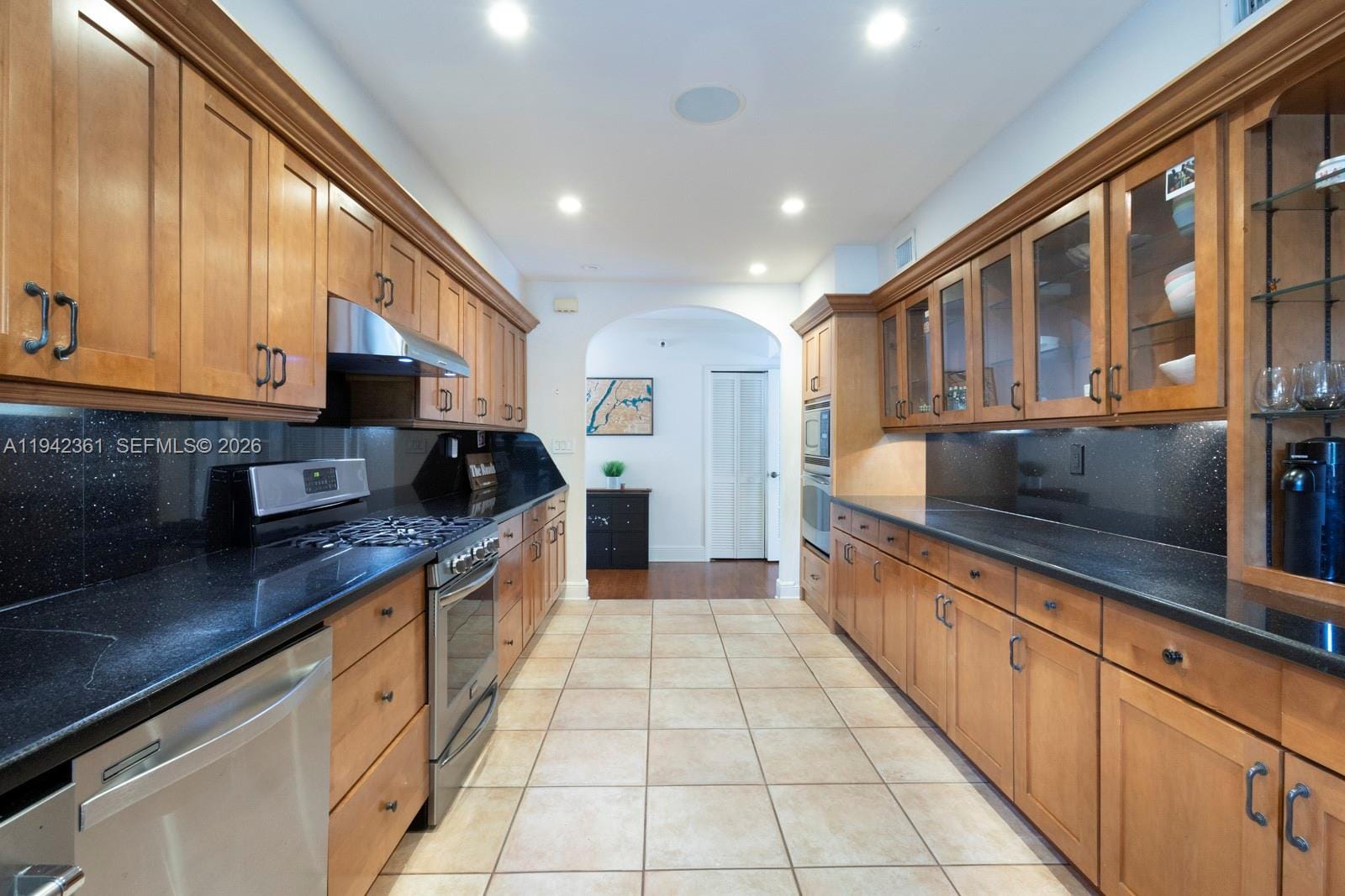360 SW 28th Road — photo 11