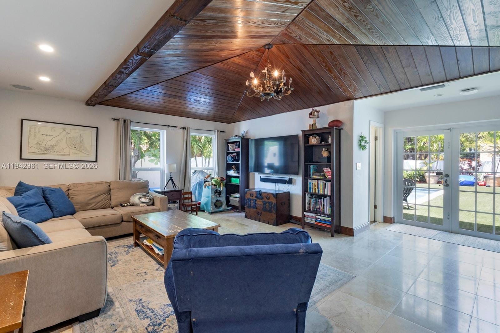 360 SW 28th Road — photo 3