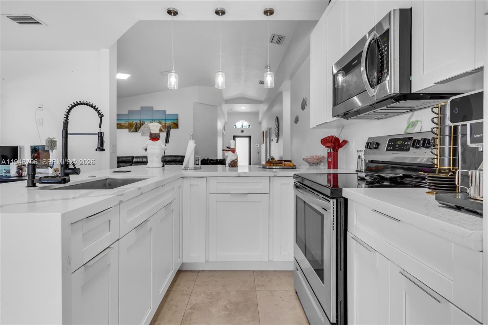 407 NW 9th Court, Homestead, FL 33030 photo 11