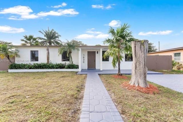 1630 NW 14th Court, sold in Lauderdale Manors Amd Pla, Fort Lauderdale, FL
