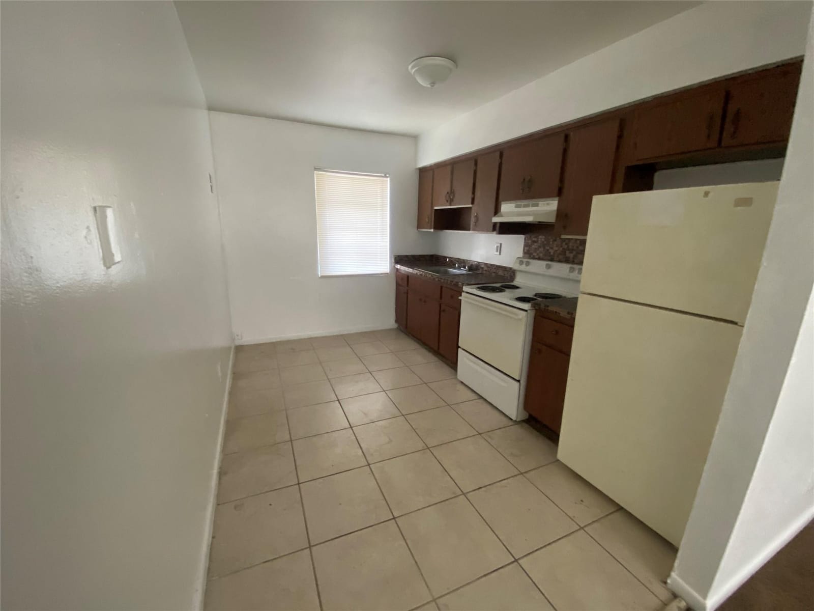 751 NW 5th Street — photo 9