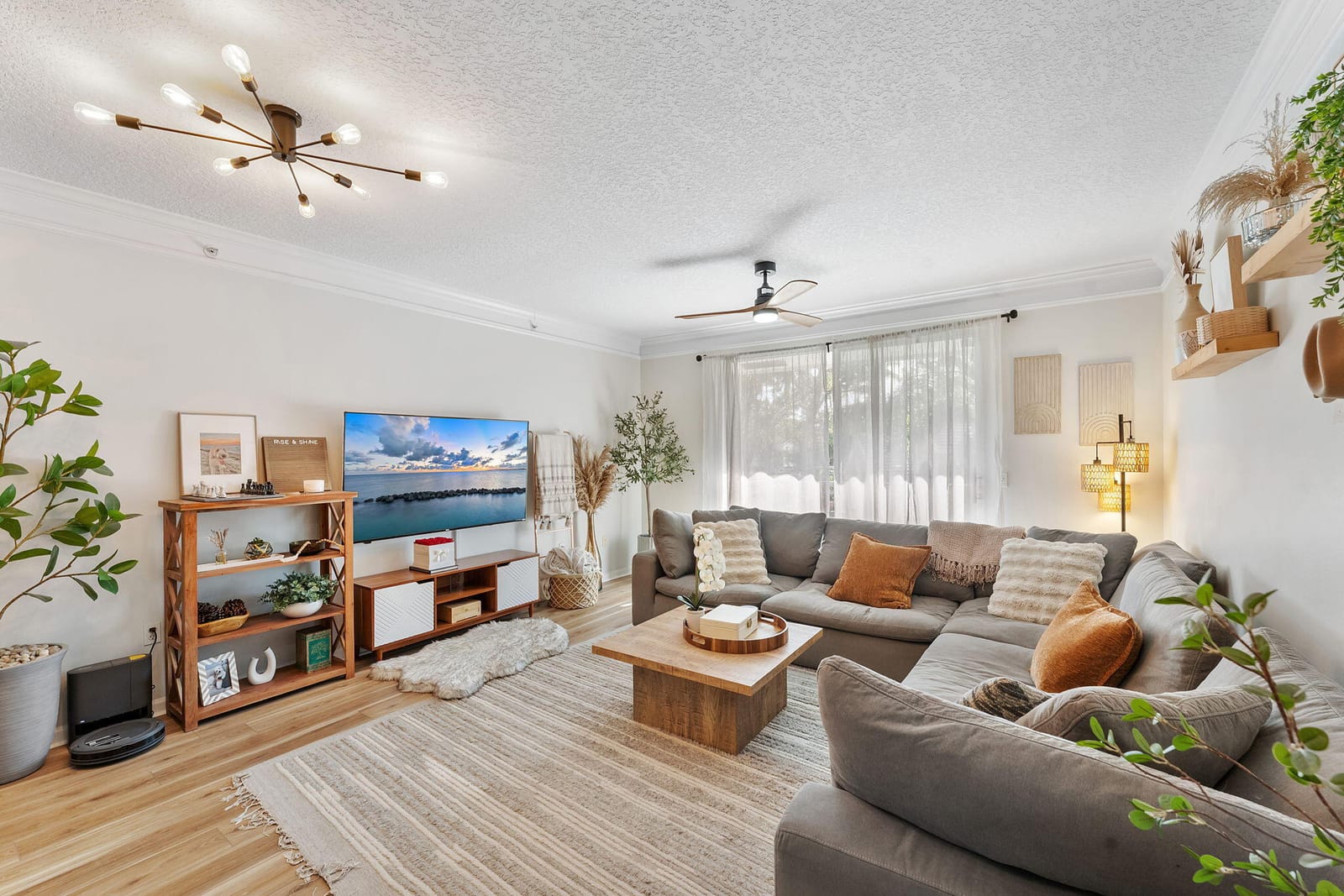 2020 Alta Meadows Lane 505, Delray Beach, FL 33444 photo 2