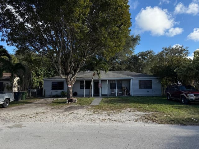 1426 NE 134th Road, Green Oaks, North Miami, FL