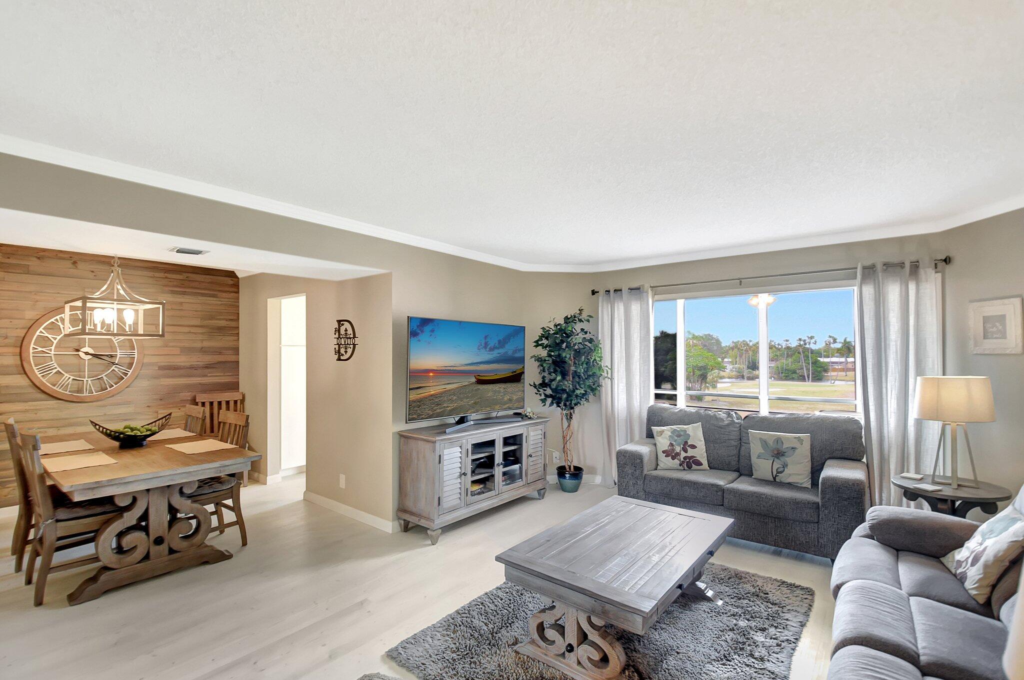 3951 Via Poinciana 415, Lake Worth, FL 33467, Lake Worth