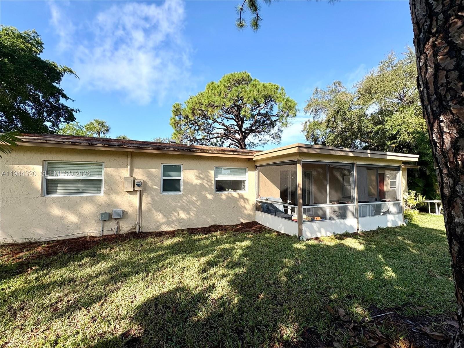 412 SW Natura Avenue, Deerfield Beach, FL 33441 photo 4