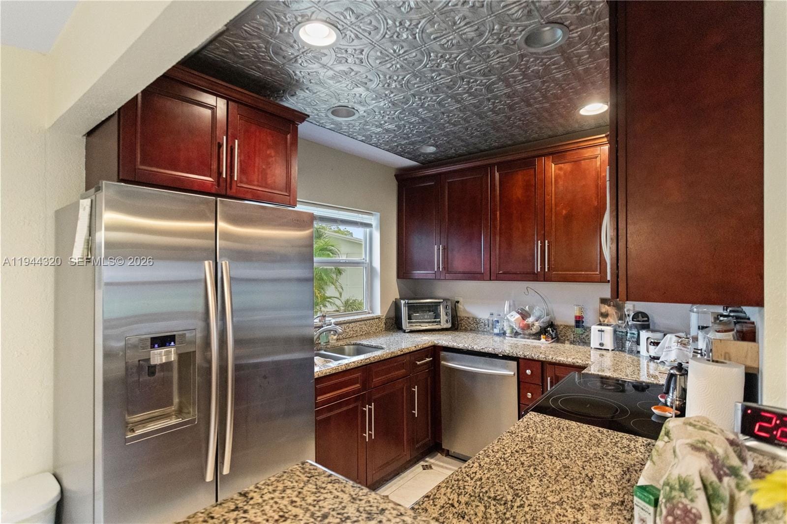412 SW Natura Avenue, Deerfield Beach, FL 33441 photo 7