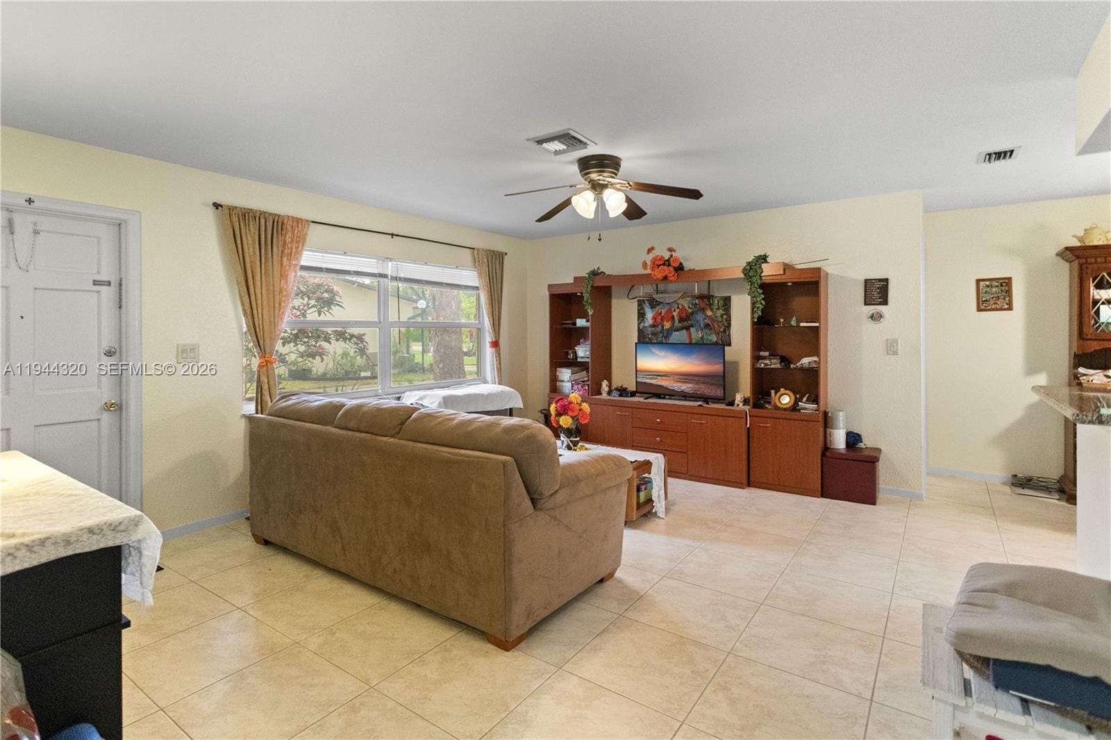 412 SW Natura Avenue, Deerfield Beach, FL 33441 photo 9