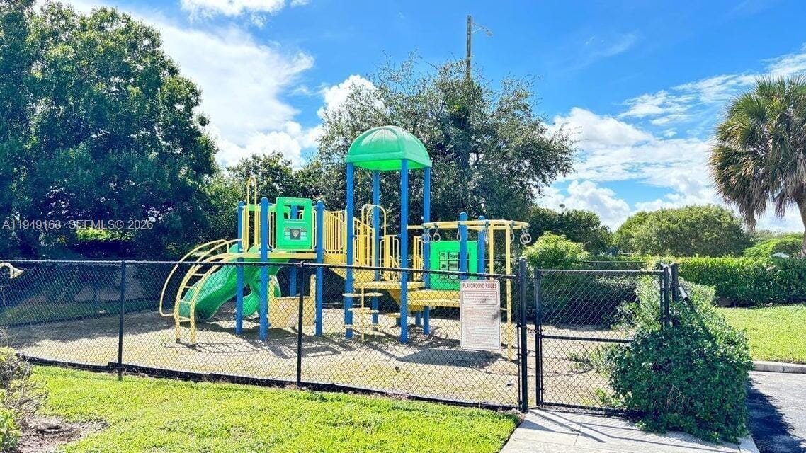 8821 Wiles Road 101, Coral Springs, FL 33067 photo 13