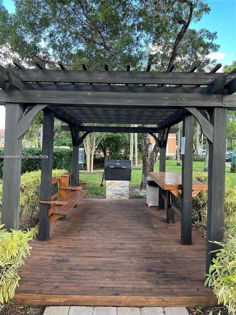 8821 Wiles Road 101, Coral Springs, FL 33067 photo 6