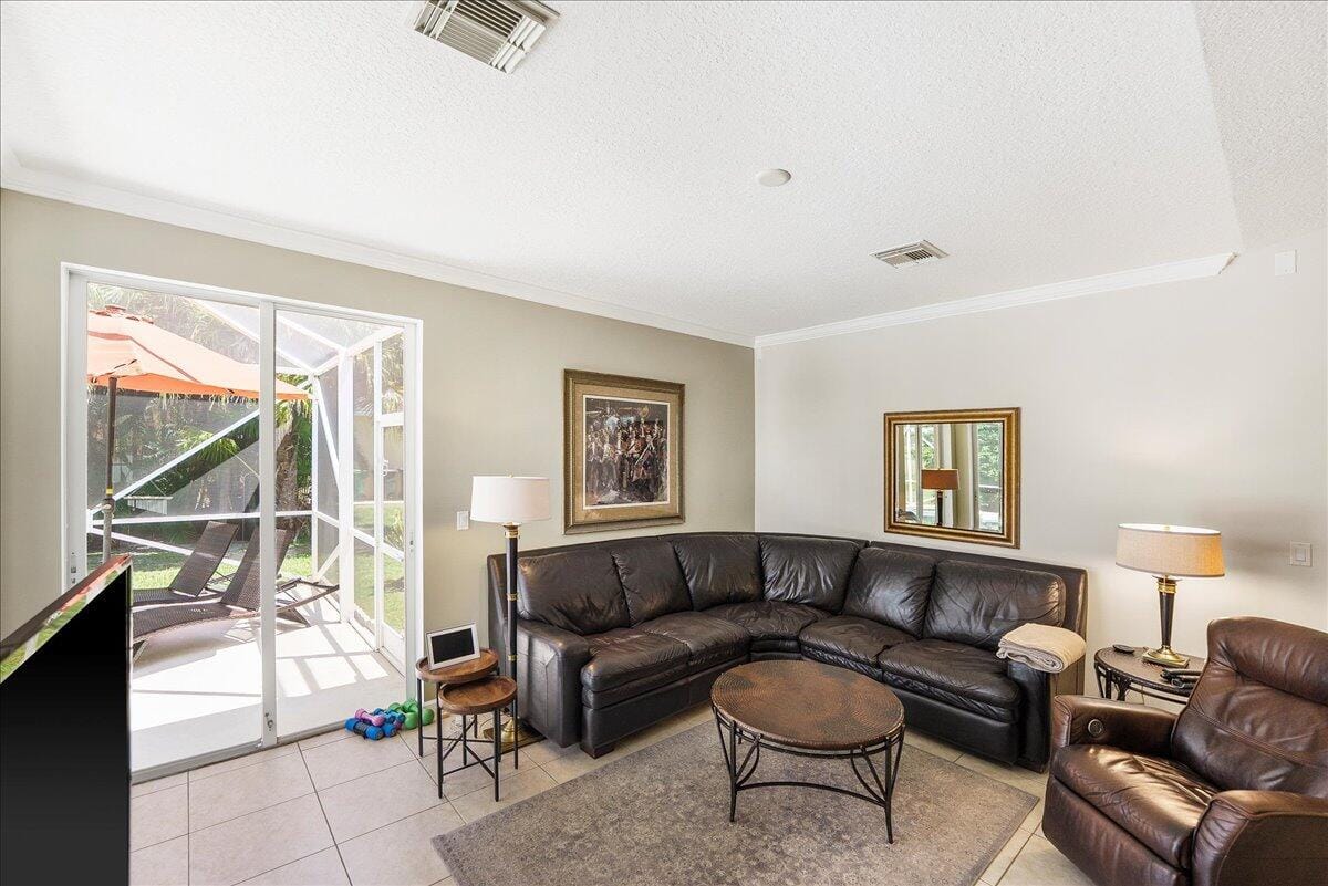 6049 NW Winfield Drive — photo 8