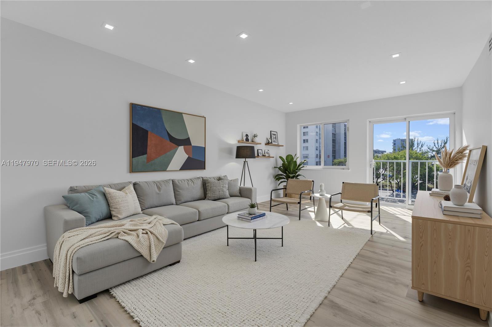 7925 Carlyle Avenue 402, Miami Beach, FL 33141, Miami Beach