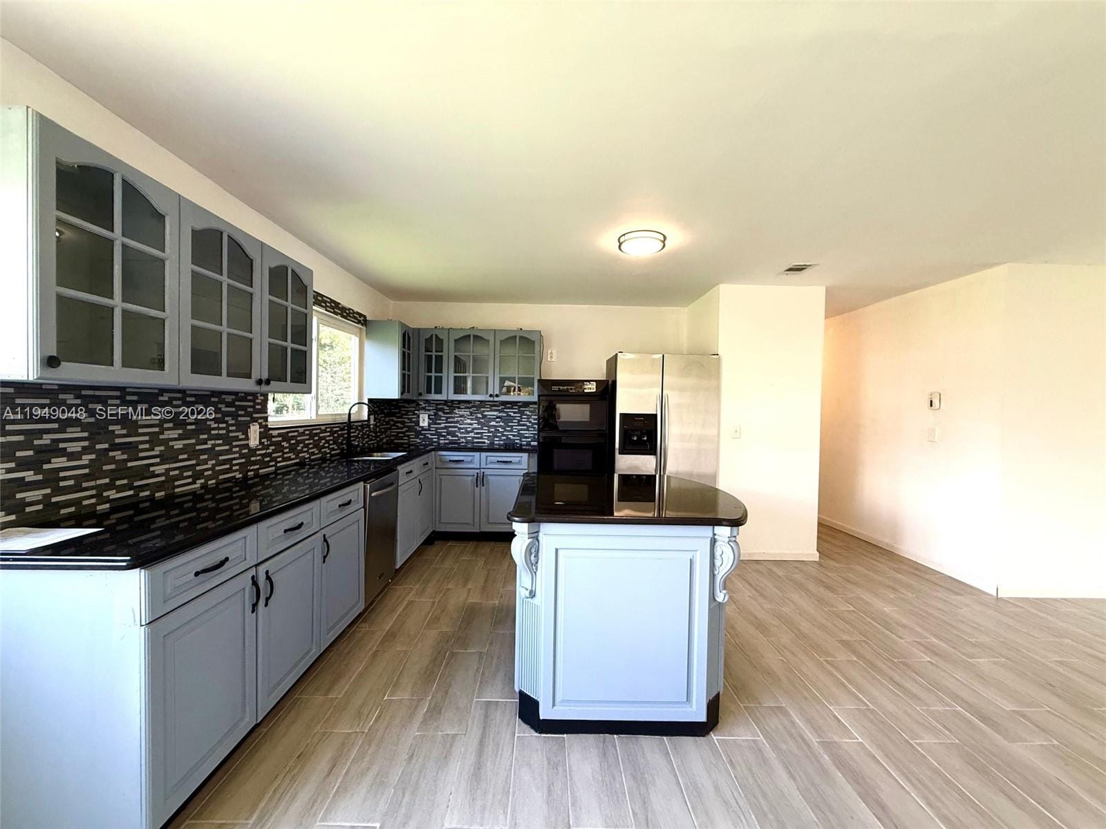 3311 SW Ensley Court — photo 2