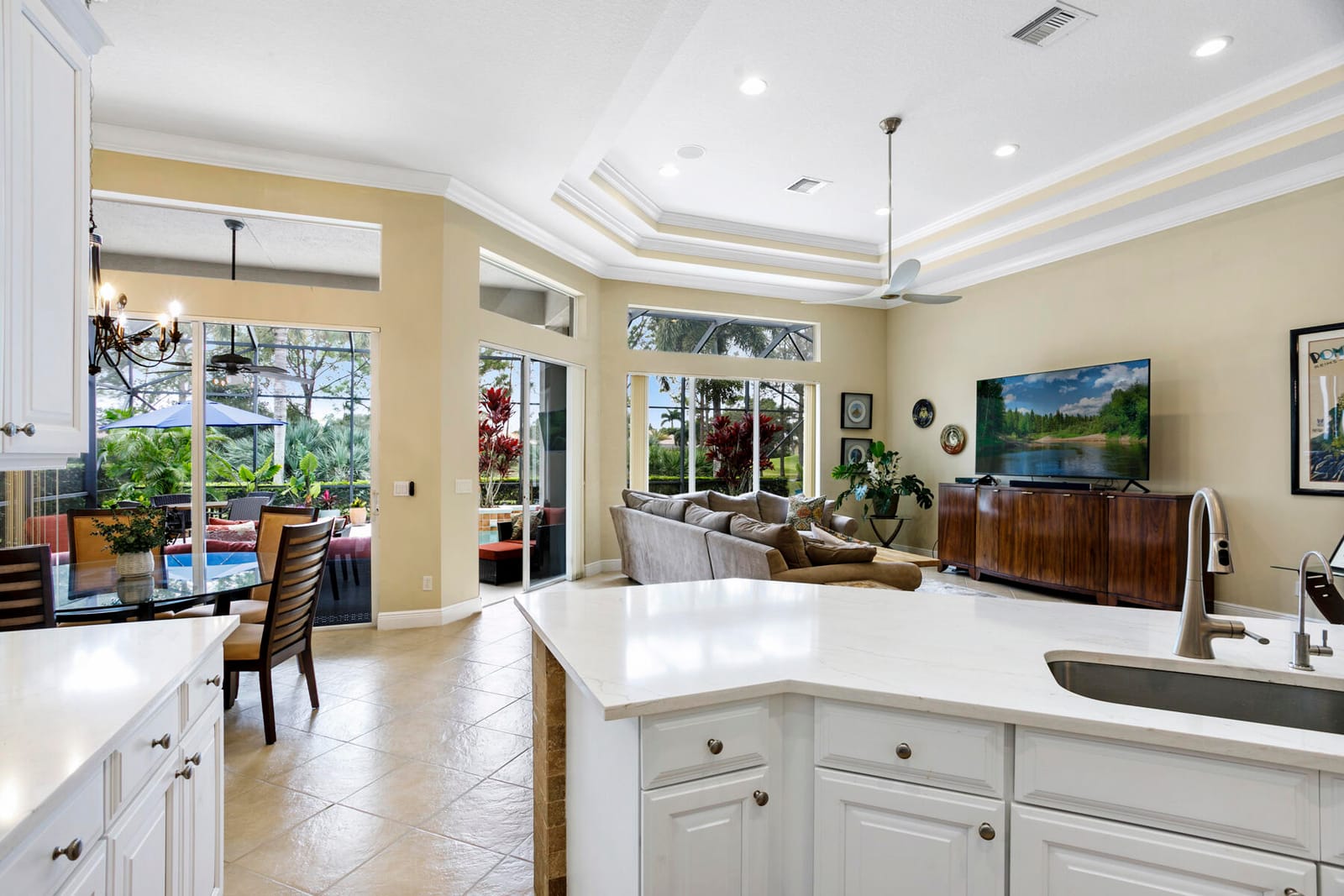 9405 Briarcliff Terrace — photo 11