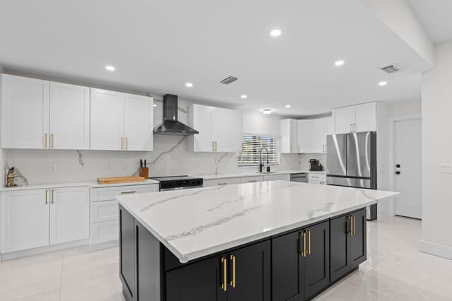 2327 SW 23rd Cranbrook Drive, sold in Cranbrook Lake Estates, Boynton Beach, FL
