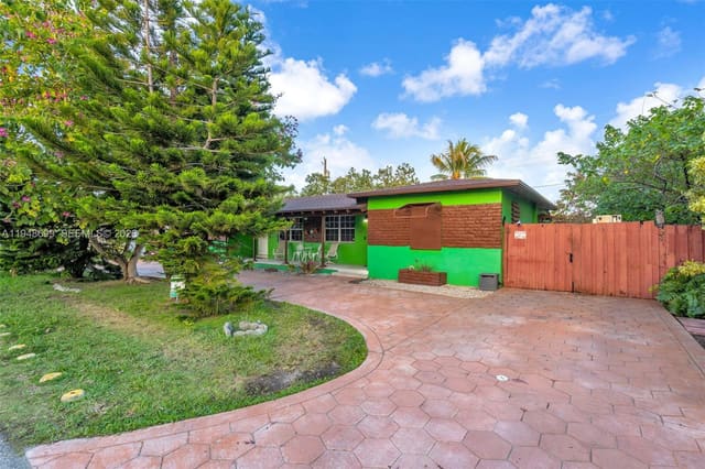 2671 SW 30th Avenue, sold in South Bay Estates, Miami, FL