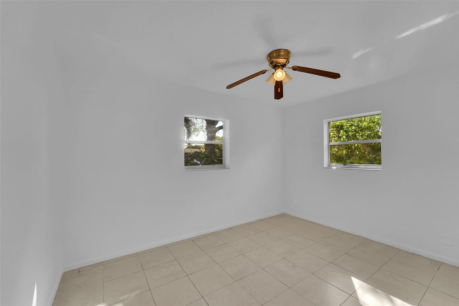 401 SW 25th Avenue — photo 7