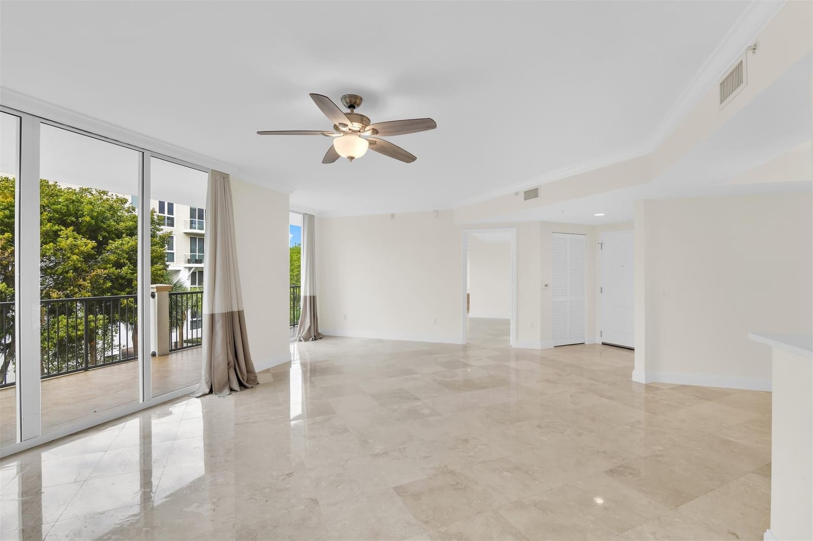 101 SE 20th Avenue 406, Deerfield Beach, FL 33441 photo 17