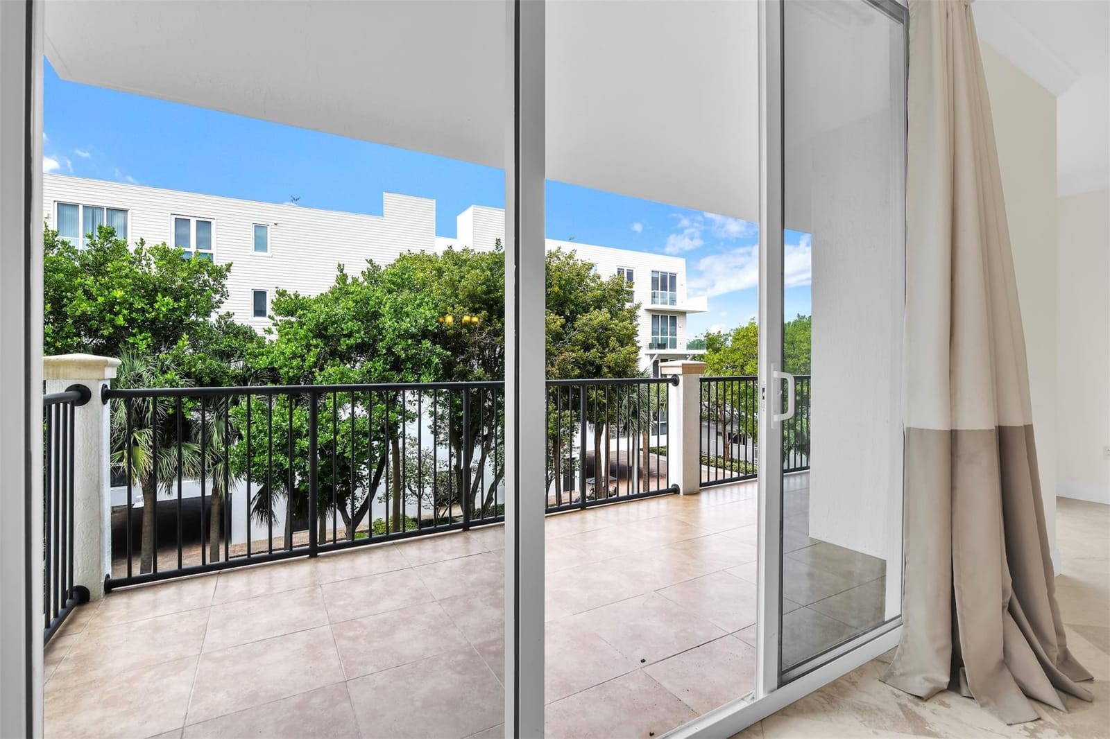 101 SE 20th Avenue 406, Deerfield Beach, FL 33441 photo 18