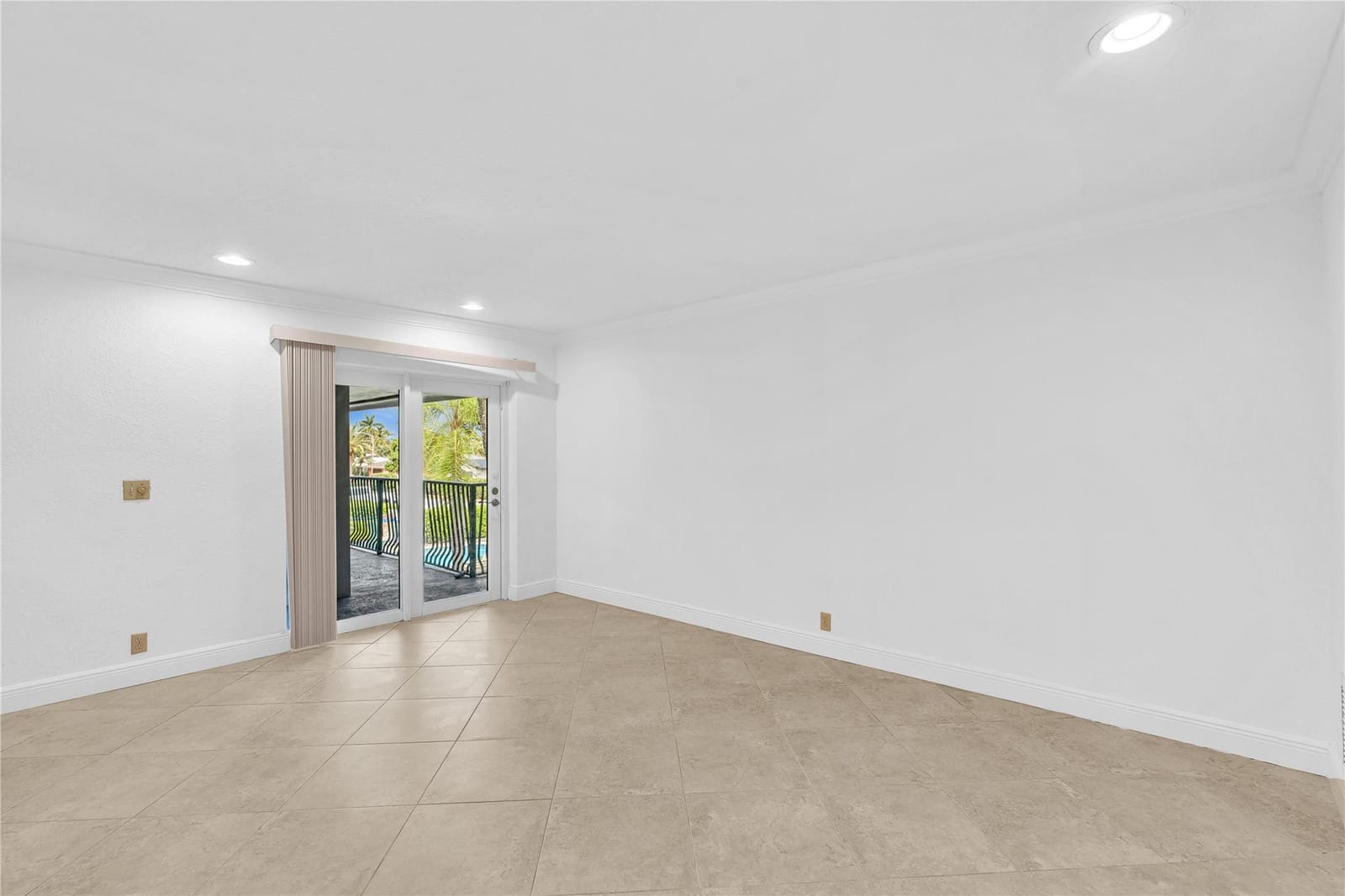 4001 NE 21st Avenue 202 — photo 11