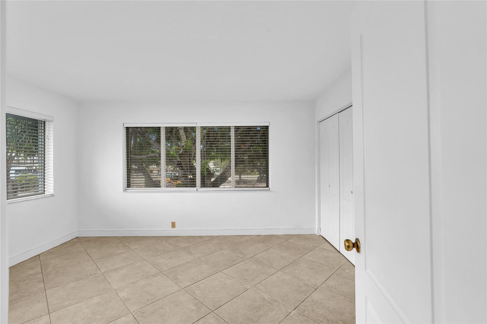 4001 NE 21st Avenue 202 — photo 12