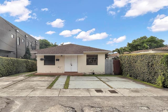 2826-2828 SW 32nd Court, Miami, FL 33133