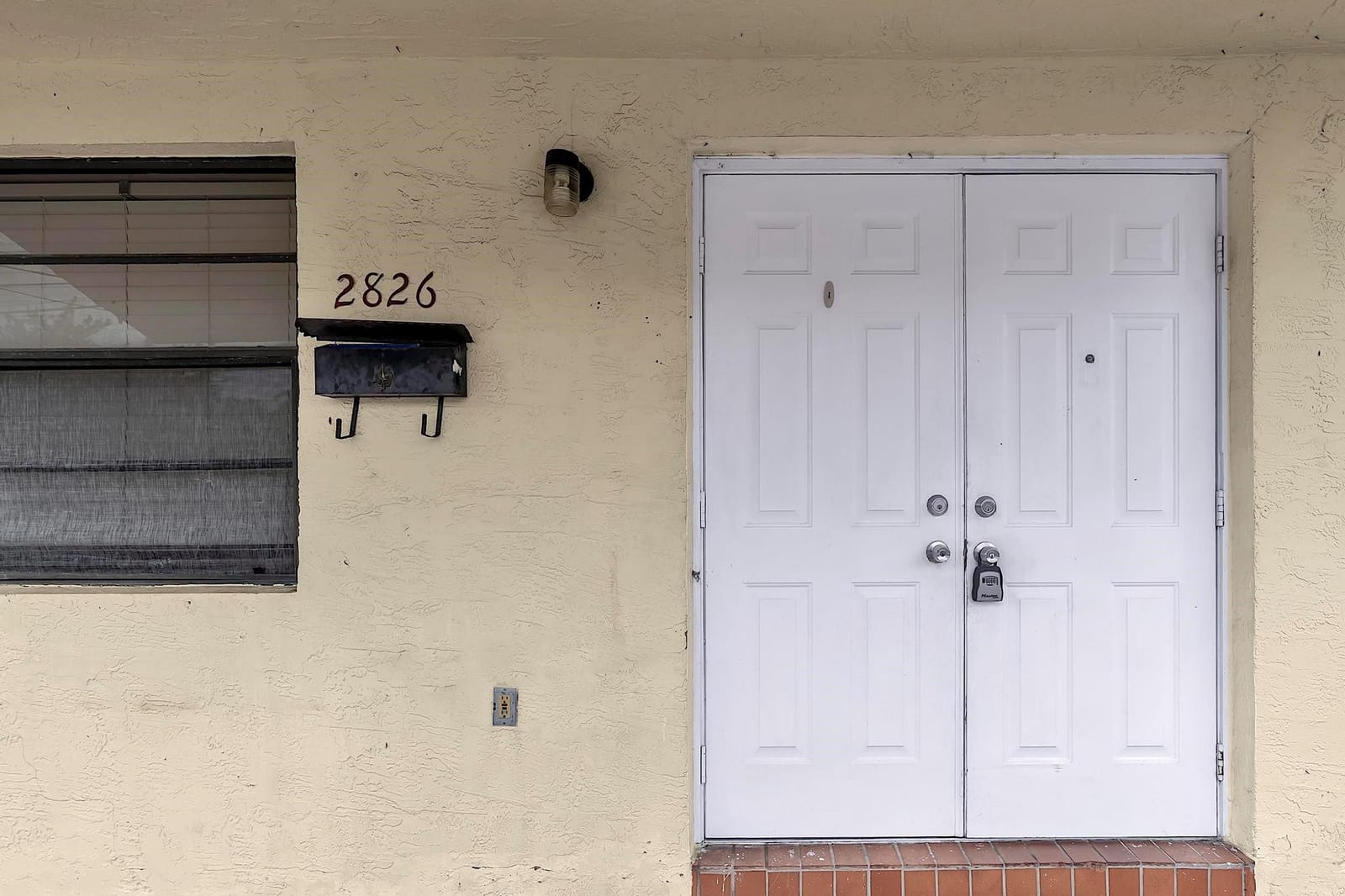 2826-2828 SW 32nd Court — photo 5