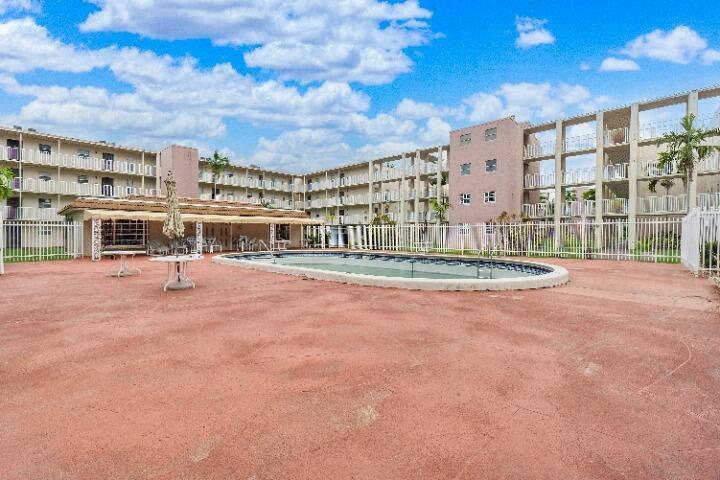 2800 NW 56th Avenue F102, Lauderhill, FL 33313, Lauderhill