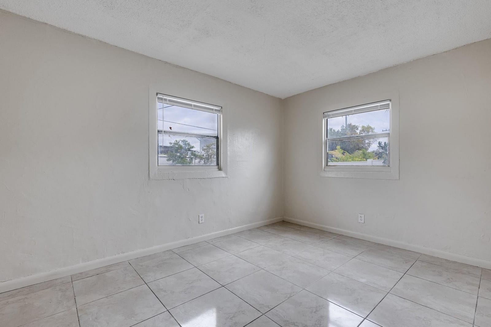 1745 NW 29th Lane — photo 12
