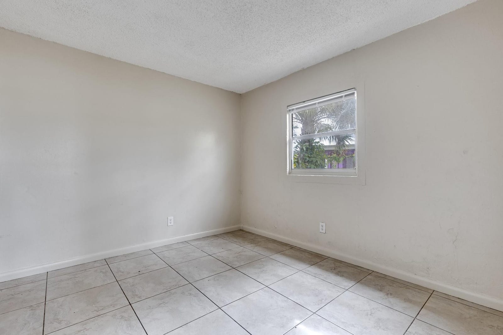 1745 NW 29th Lane — photo 8