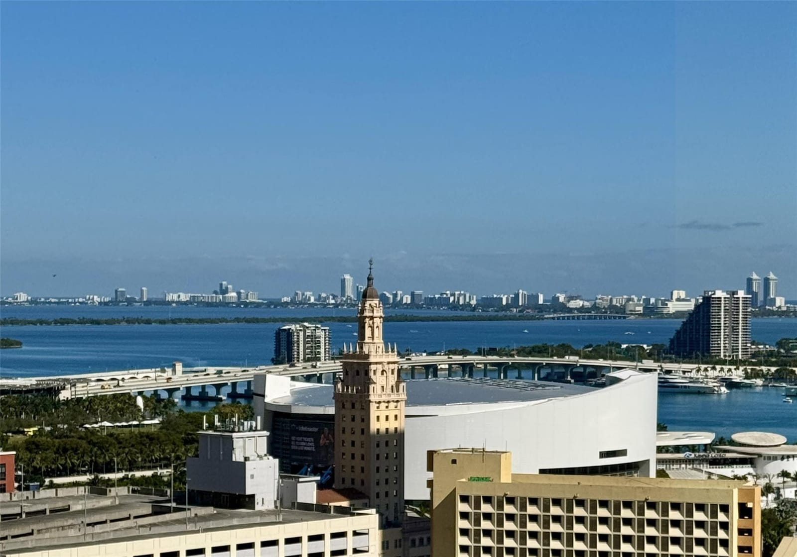 225 N Miami Avenue 2507 — photo 2