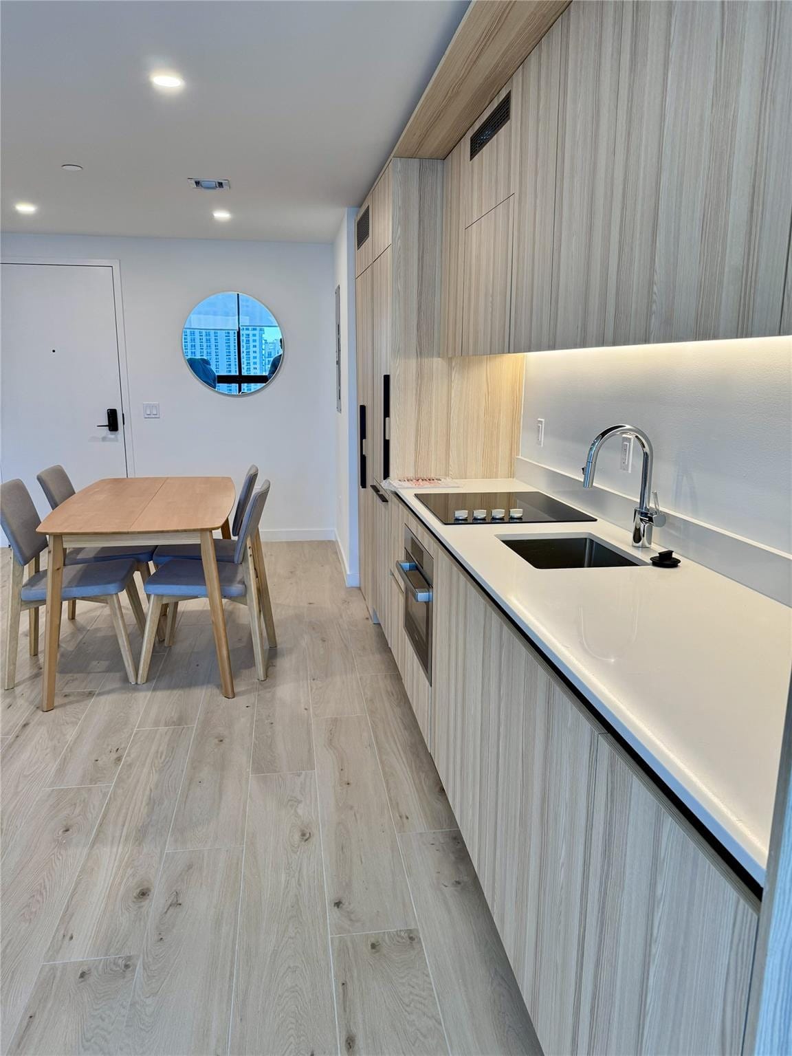 225 N Miami Avenue 2507 — photo 4