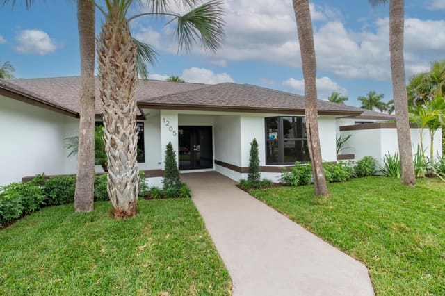 1205 Longlea Terrace, Wellington, FL 33414