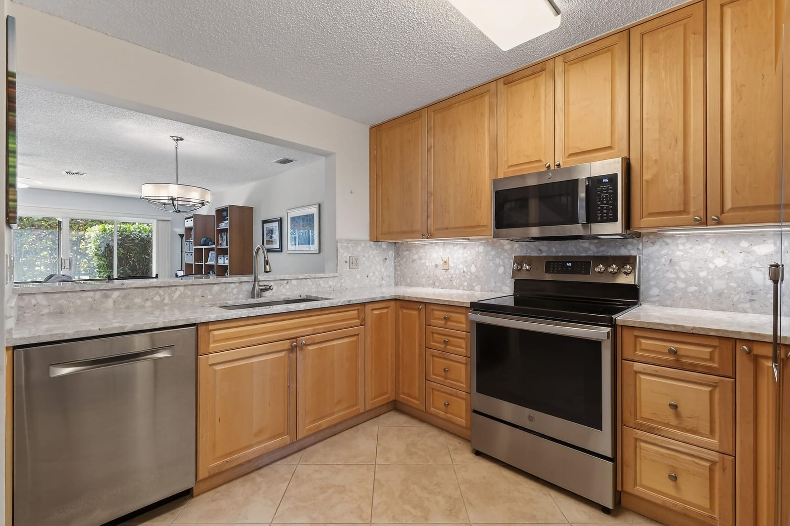 818 Ocean Dunes Circle, Jupiter, FL 33477 photo 3