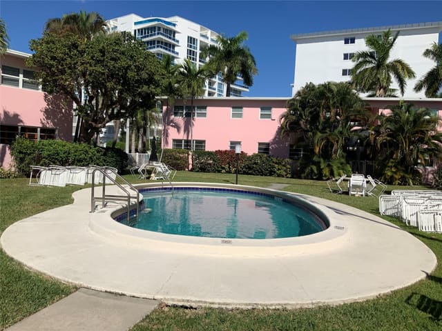 700 Bayshore Drive 13, Fort Lauderdale, FL 33304